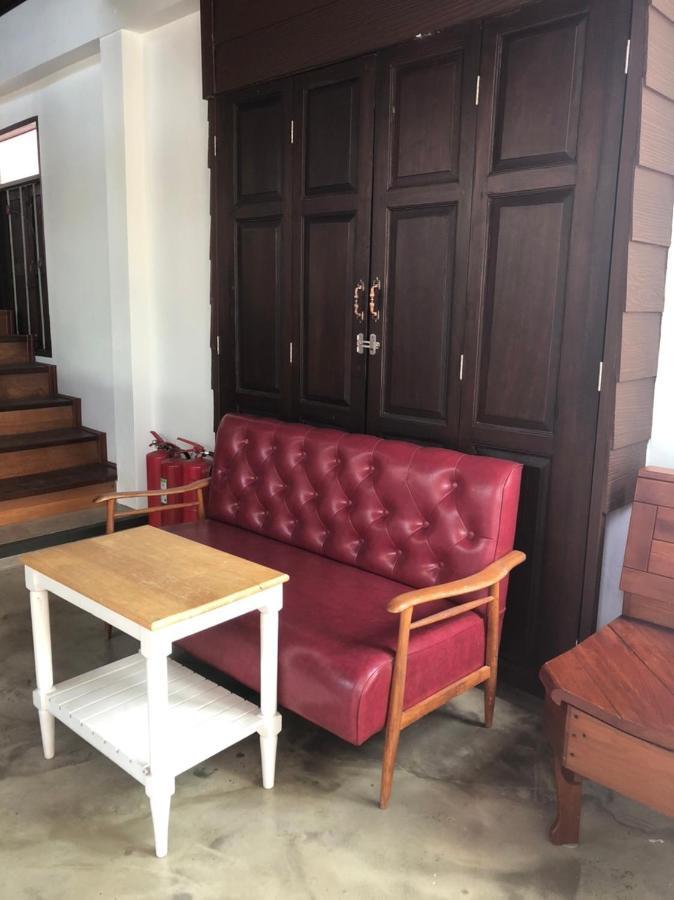曼谷 蓝鳍旅馆酒店 外观 照片