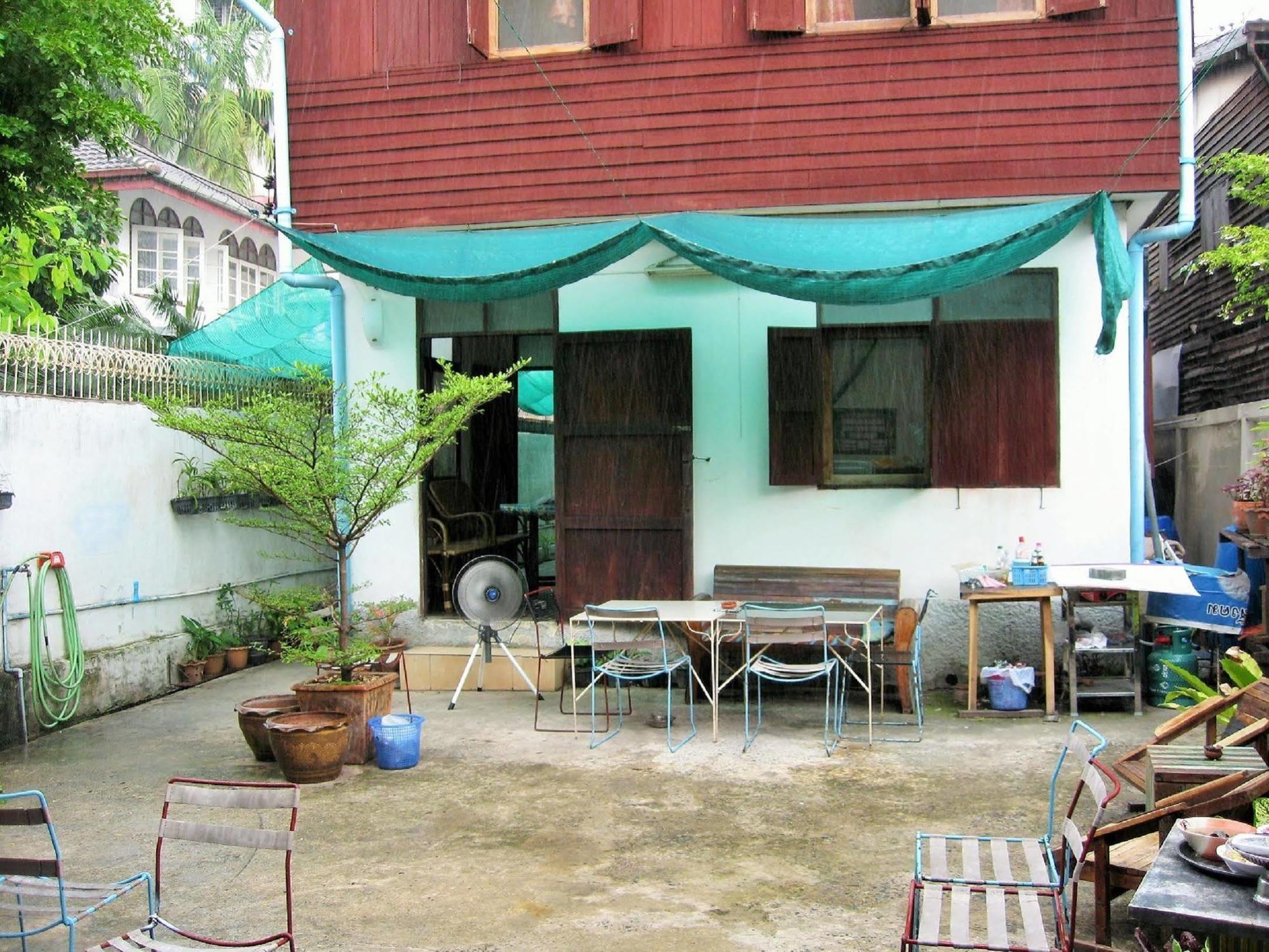 曼谷 蓝鳍旅馆酒店 外观 照片